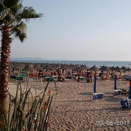 Aldom Apartment Durres