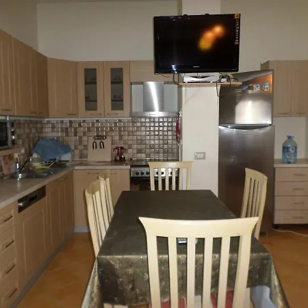 Aldom Apartment Durres
